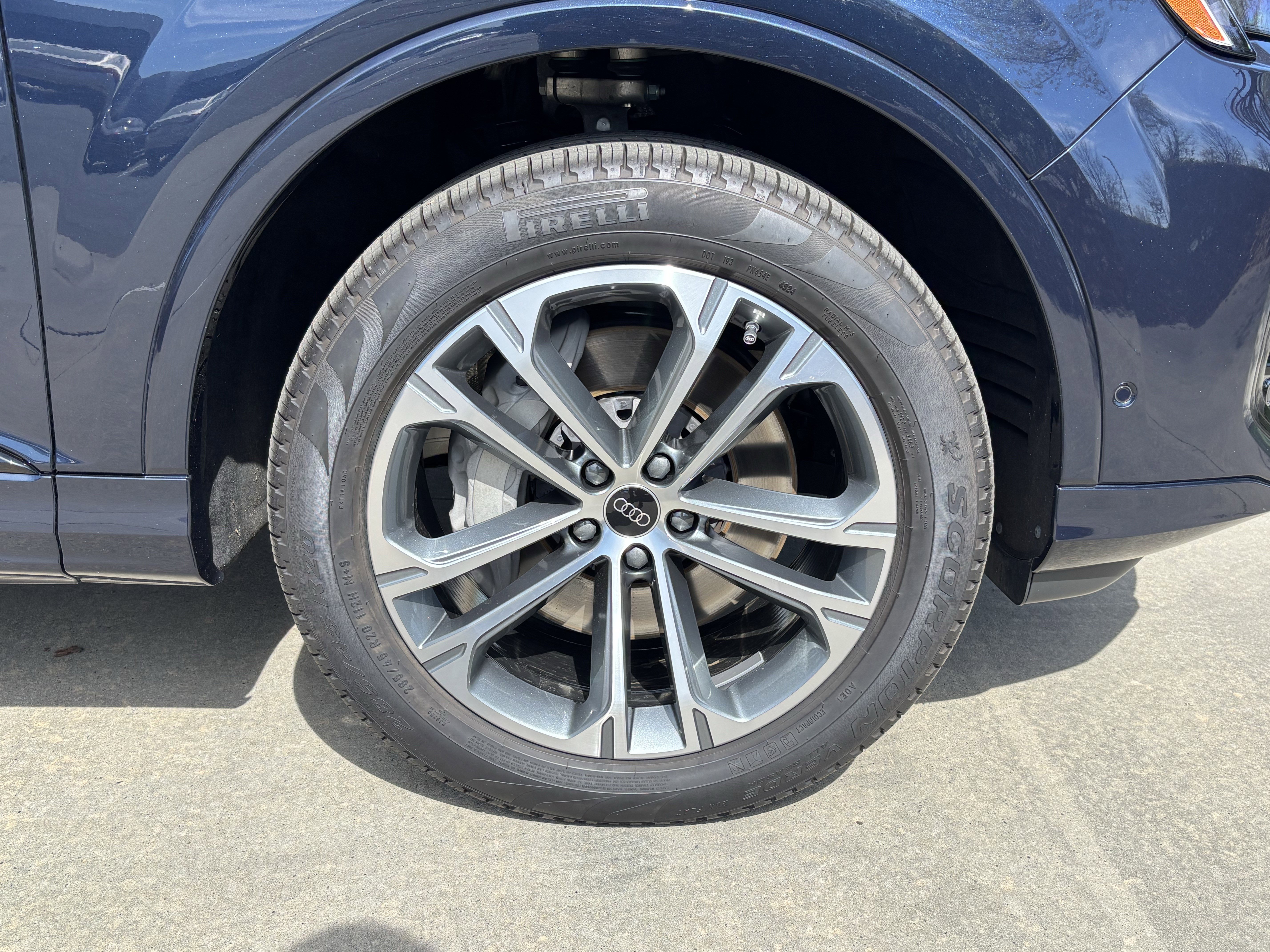 Certified 2025 Audi Q7 2.0T Premium w/ Convenience Plus Package image 12