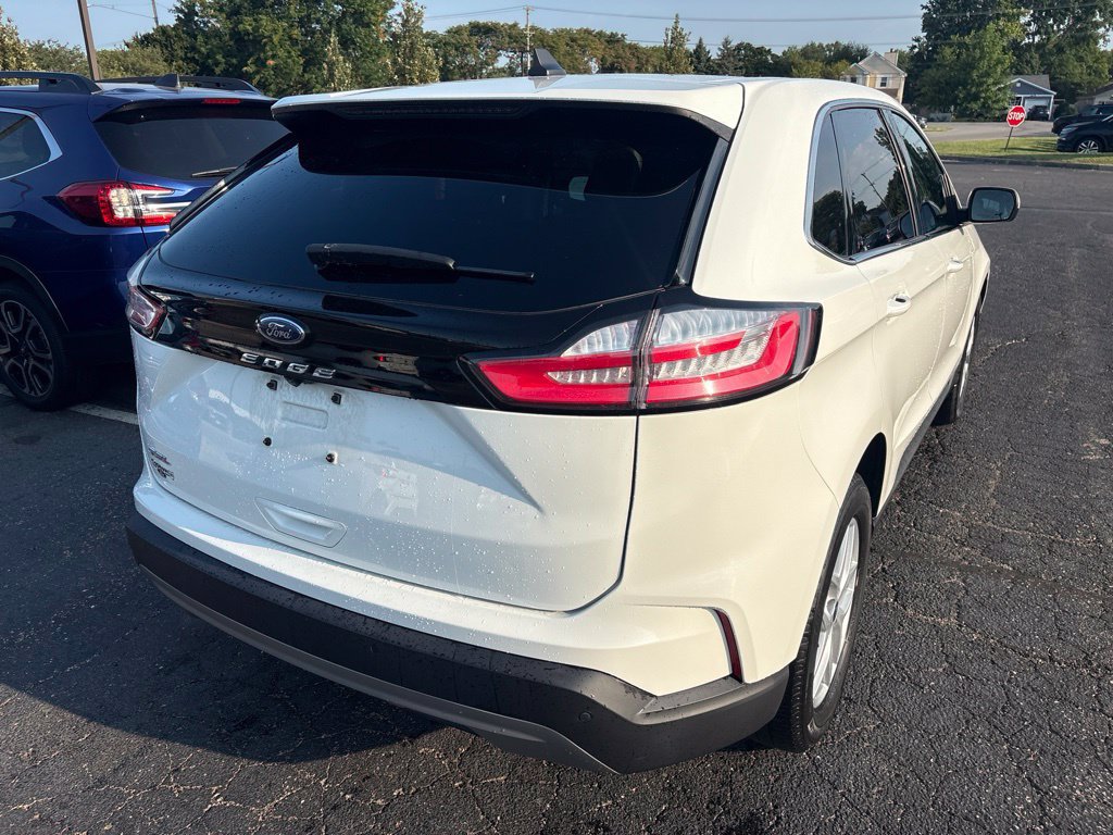 Used 2021 Ford Edge SEL FWD image 3