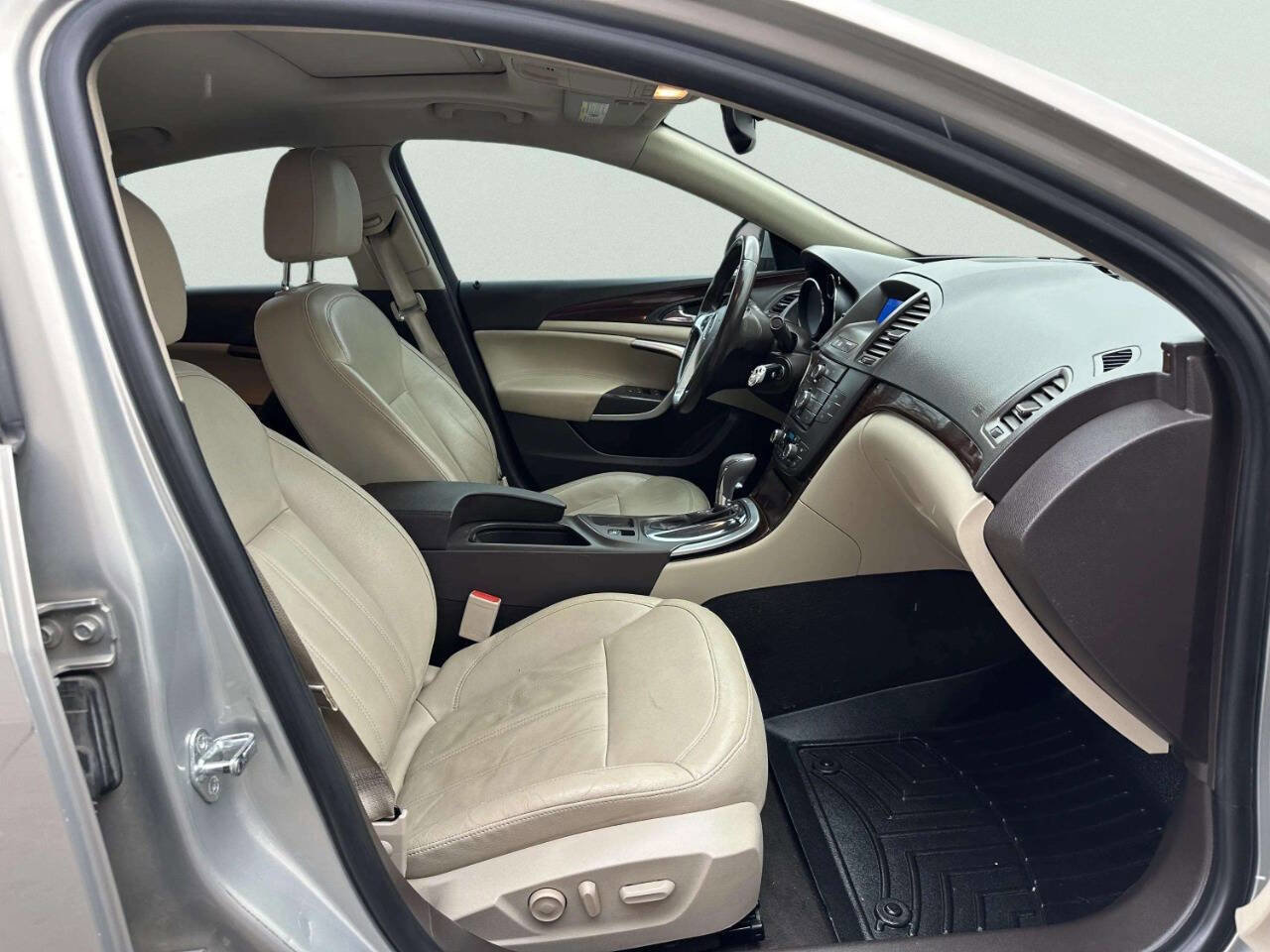 Used 2011 Buick Regal CXL Turbo w/ TO2 Preferred Equipment Group image 22