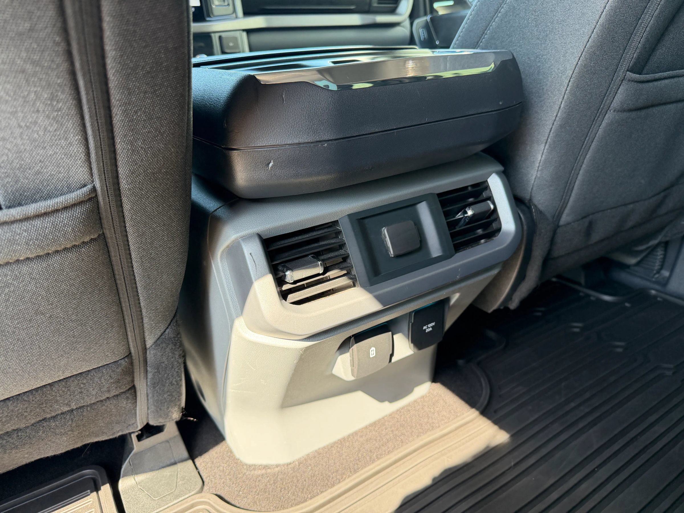 Used 2025 Ford F150 XLT w/ Equipment Group 301A Standard AWD/4WD image 28