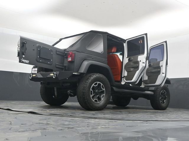 Used 2015 Jeep Wrangler Unlimited Rubicon image 53