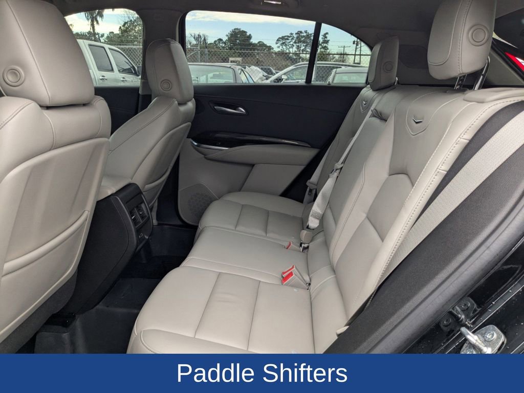 Used 2021 Cadillac XT4 Premium Luxury w/ Cold Weather Package image 16