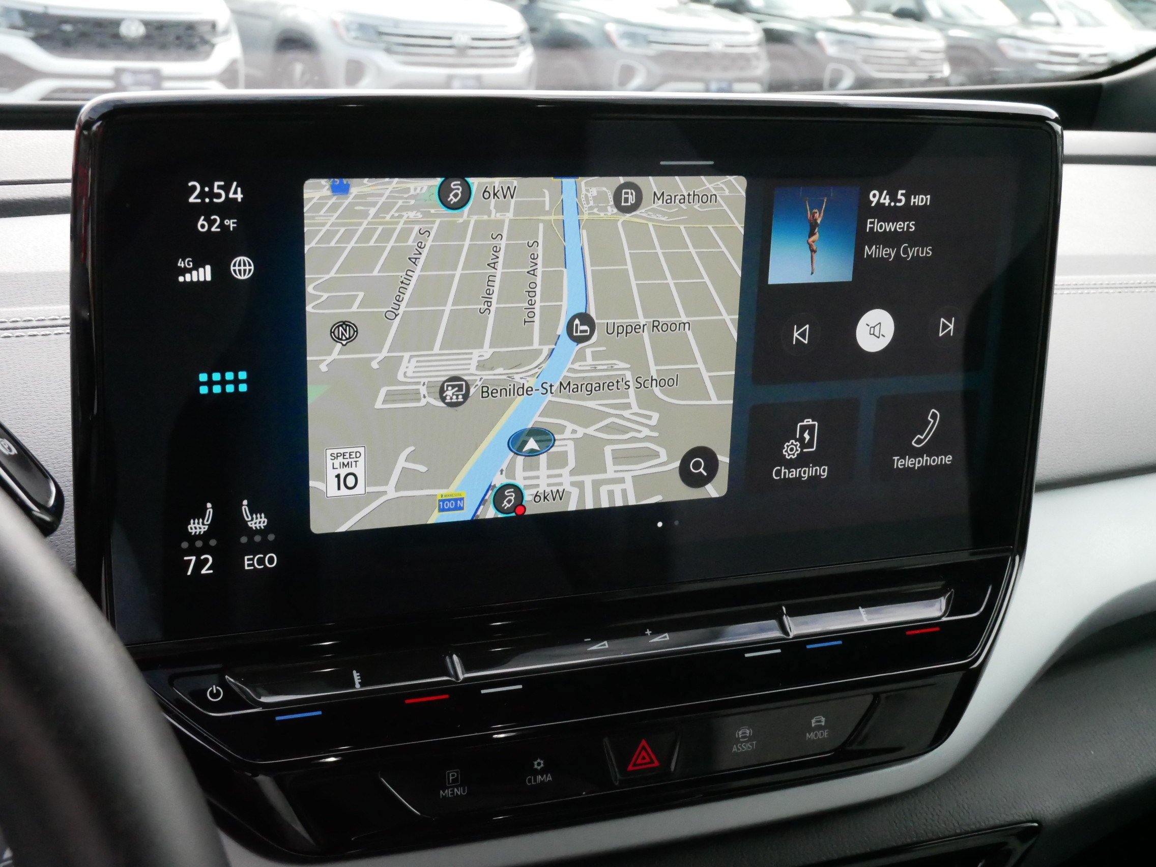 Certified 2023 Volkswagen ID.4 Pro AWD/4WD image 28