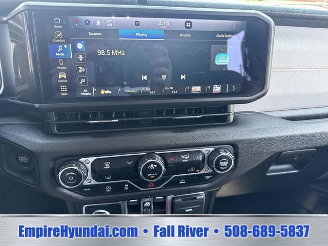 Used 2024 Jeep Wrangler Unlimited Sport AWD/4WD image 19