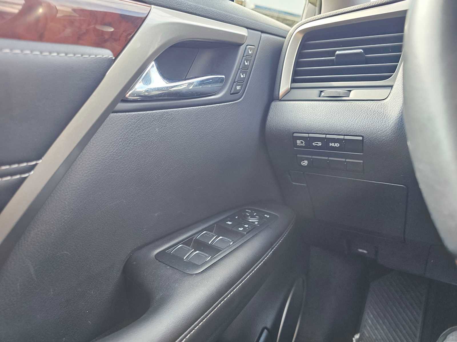 Used 2018 Lexus RX 350L AWD image 30