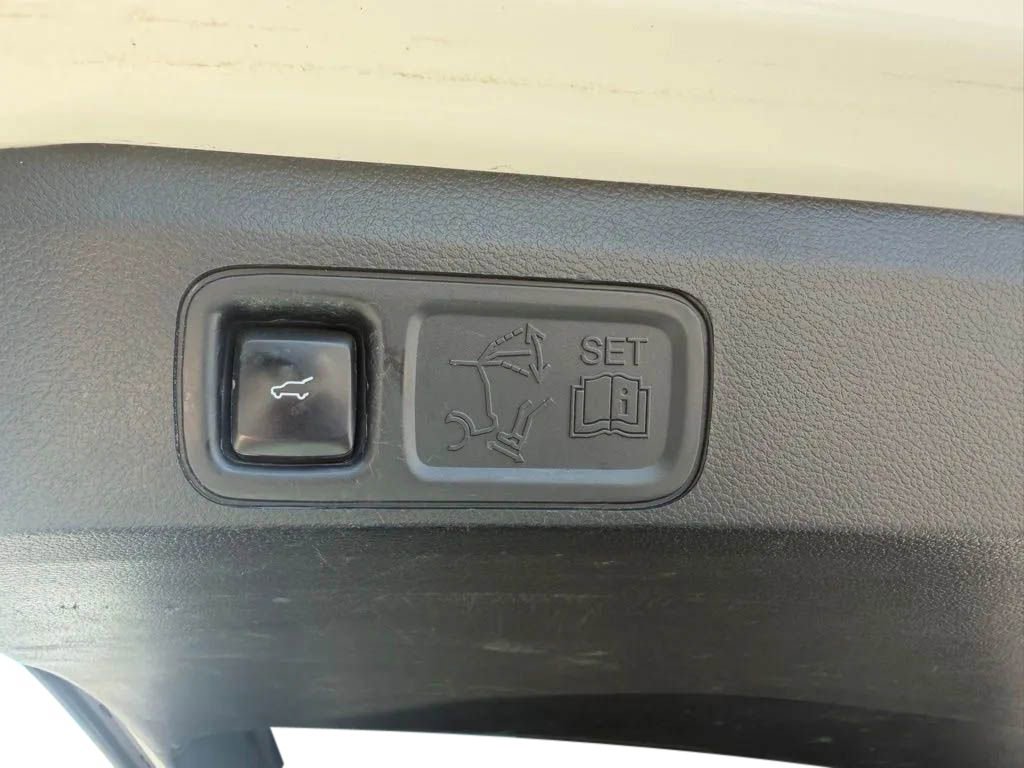 Used 2021 Ford Expedition King Ranch AWD/4WD image 39