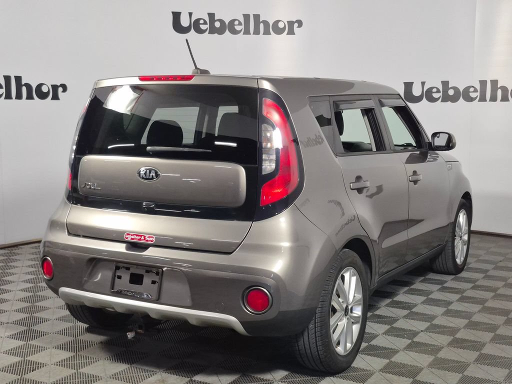 Used 2018 Kia Soul + FWD image 7
