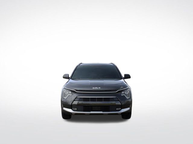 Used 2024 Kia Niro EX Touring image 3