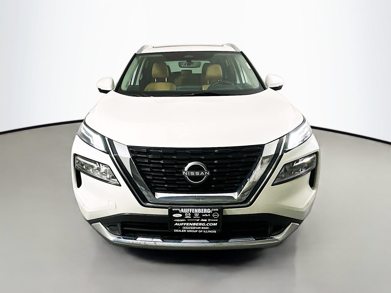 Certified 2023 Nissan Rogue Platinum w/ Platinum Premium Package AWD/4WD image 2