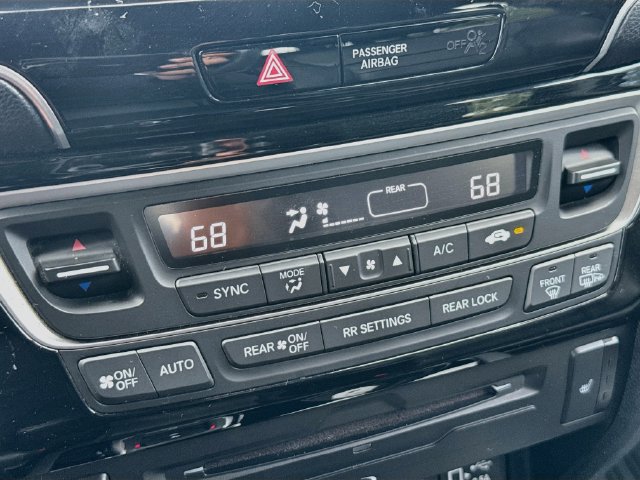 Used 2022 Honda Pilot Touring image 21