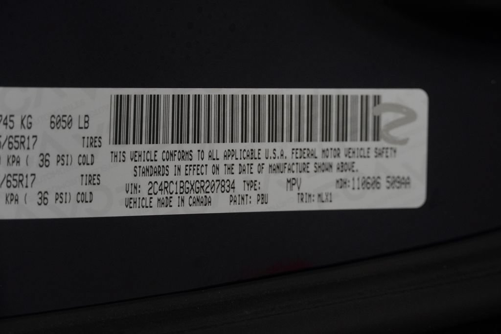 Used 2016 Chrysler Town & Country Touring w/ Driver Convenience Group FWD image 47
