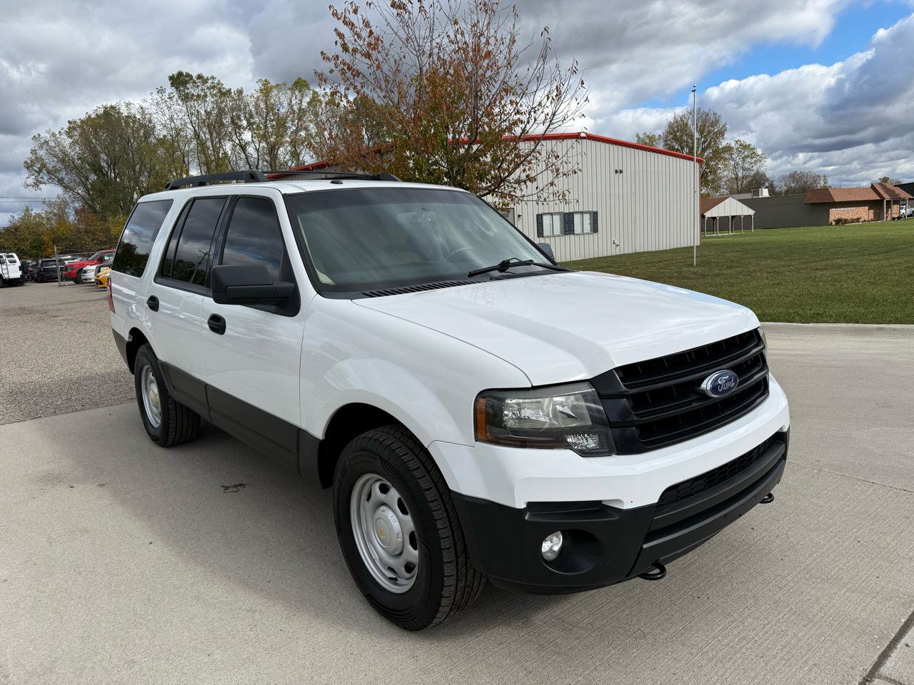 Used 2015 Ford Expedition XL image 3