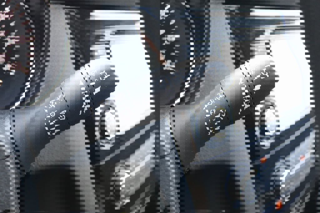 Used 2021 Nissan Rogue Sport S image 22