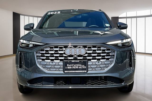 Used 2025 Audi Q5 Prestige AWD/4WD image 2