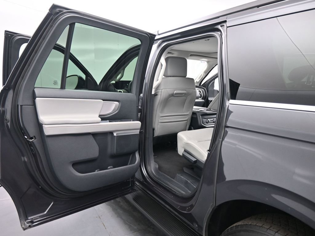 Certified 2025 Ford Expedition Max Active image 18