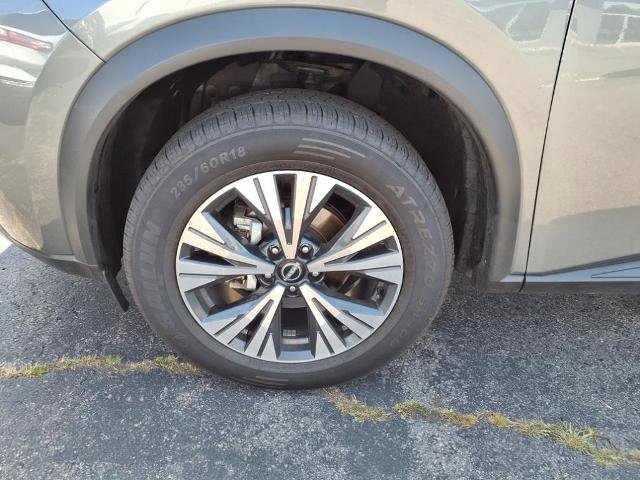 Used 2023 Nissan Rogue SV image 8