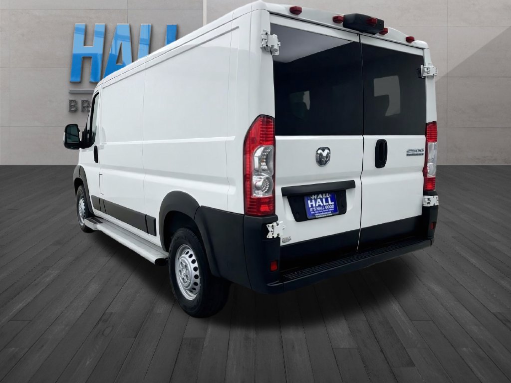 Used 2025 RAM ProMaster 2500 w/ U-Haul Equipment Group FWD image 3