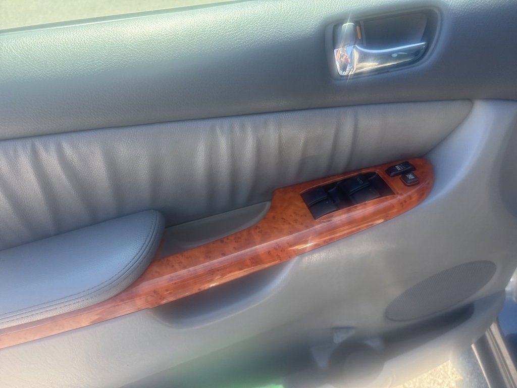 Used 2008 Toyota Sienna XLE image 12