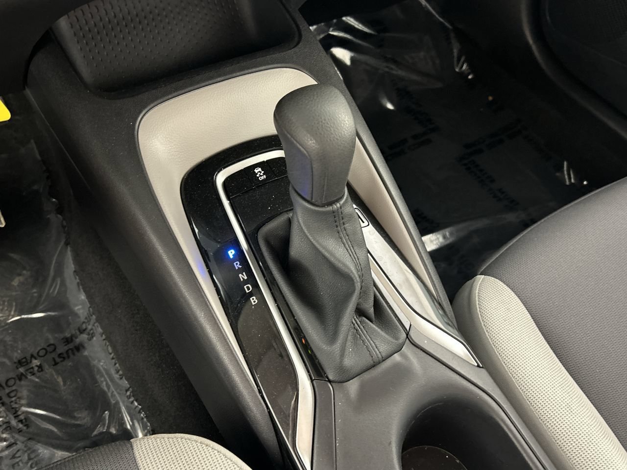 Used 2025 Toyota Corolla LE FWD image 16