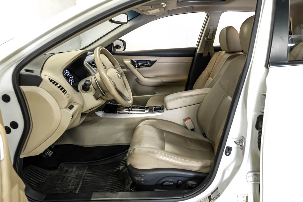 Used 2015 Nissan Altima 3.5 SL FWD image 4