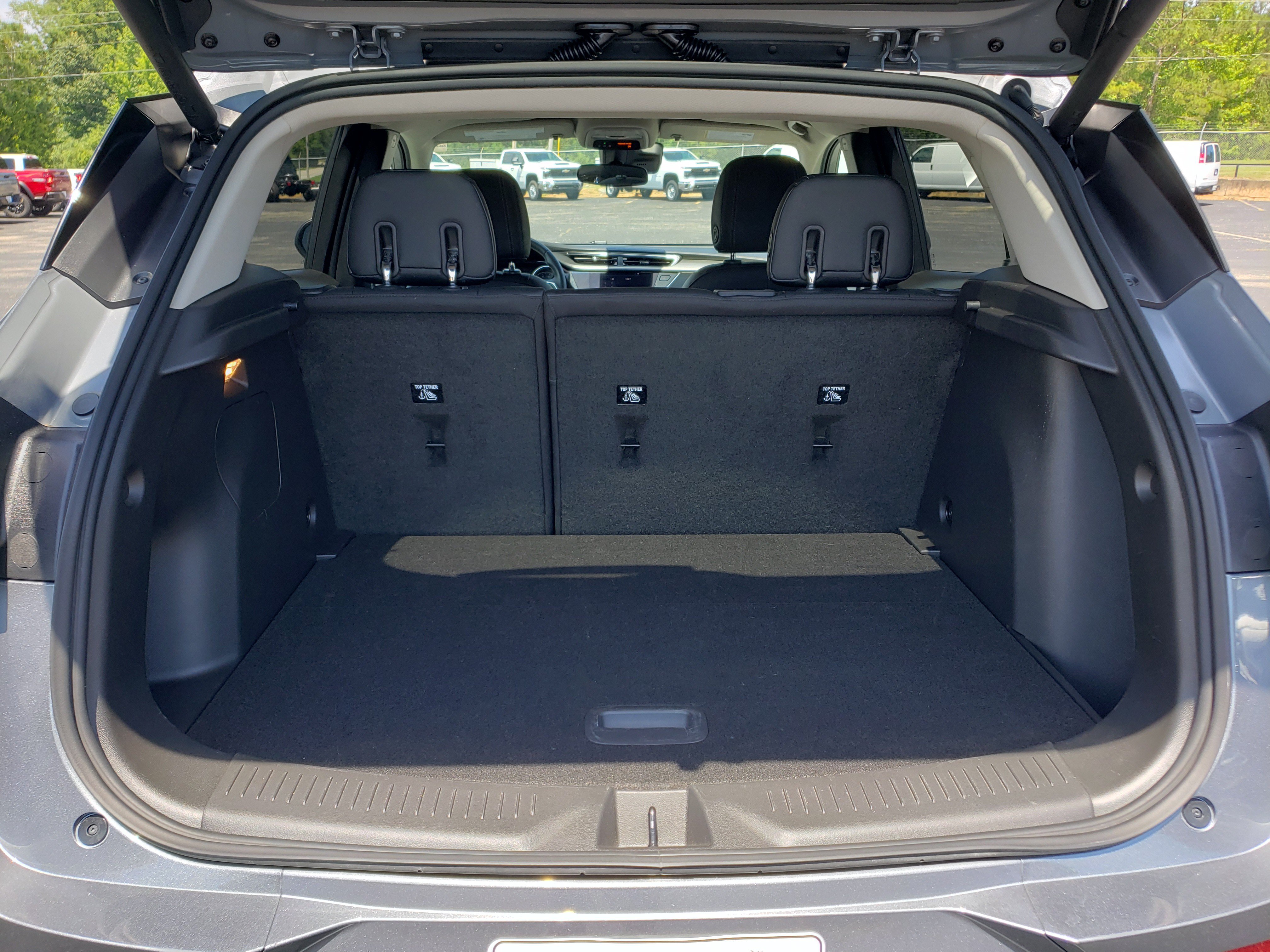 Used 2022 Buick Encore GX Select w/ Sport Touring Package FWD image 10