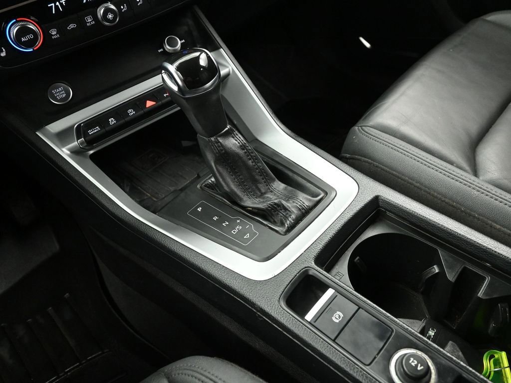 Used 2020 Audi Q3 2.0T Premium Plus w/ Premium Plus Package image 38