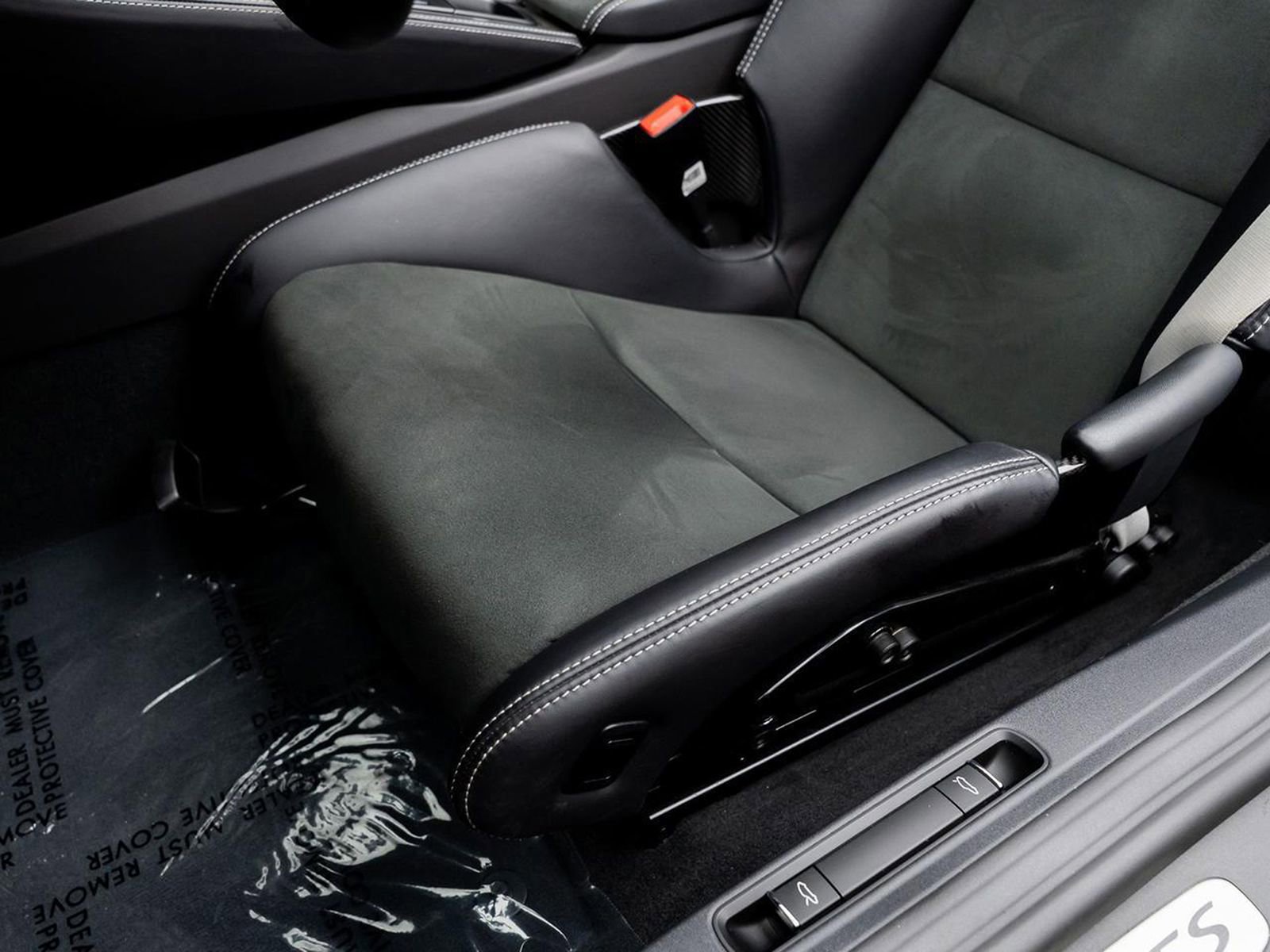 Used 2024 Porsche 718 Boxster GTS image 30