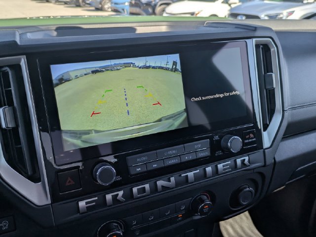 Used 2025 Nissan Frontier SV RWD image 21