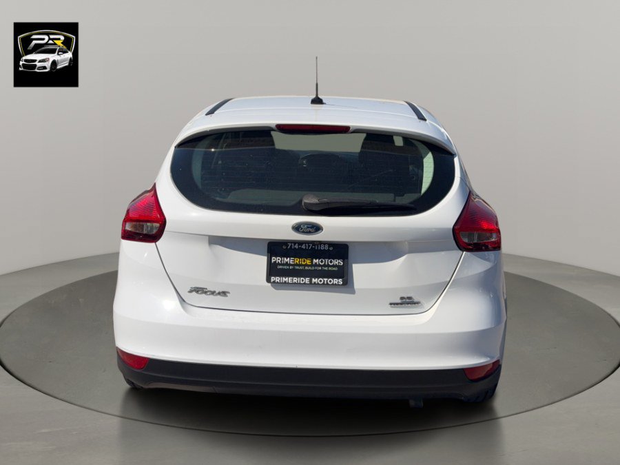 Used 2016 Ford Focus SE FWD image 4