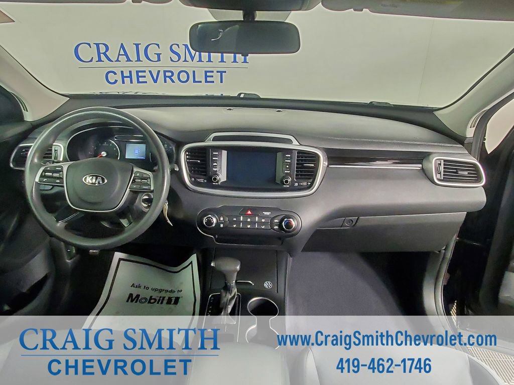 Used 2019 Kia Sorento LX image 16