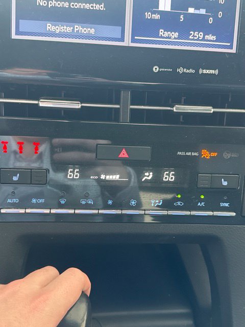 Used 2022 Toyota Avalon XLE FWD image 12
