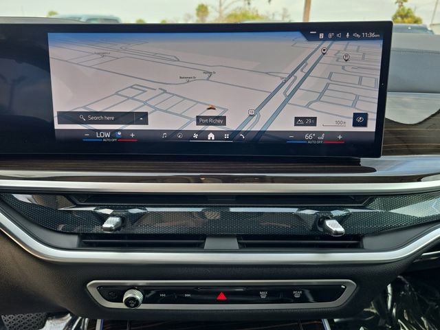 Used 2026 BMW X7 xDrive40i image 18