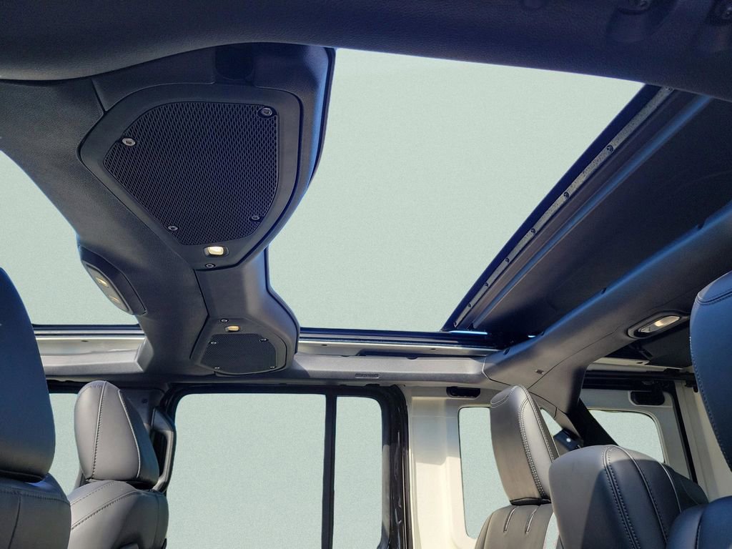 Used 2024 Jeep Wrangler Unlimited Rubicon image 43