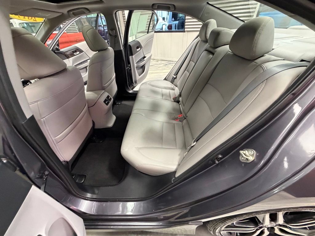 Used 2017 Honda Accord Touring image 56