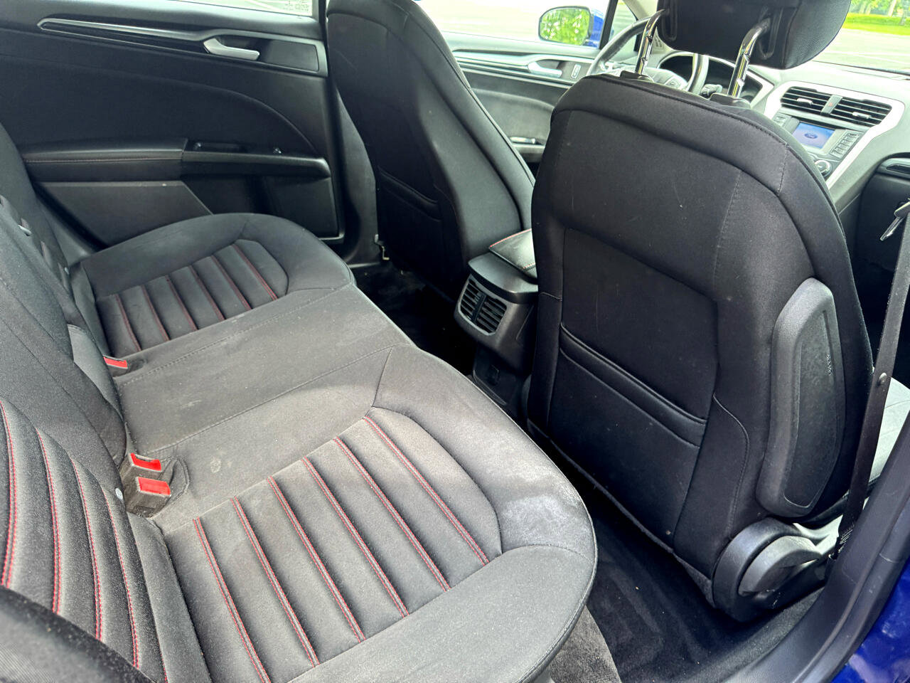 Used 2014 Ford Fusion SE w/ Equipment Group 201A image 31