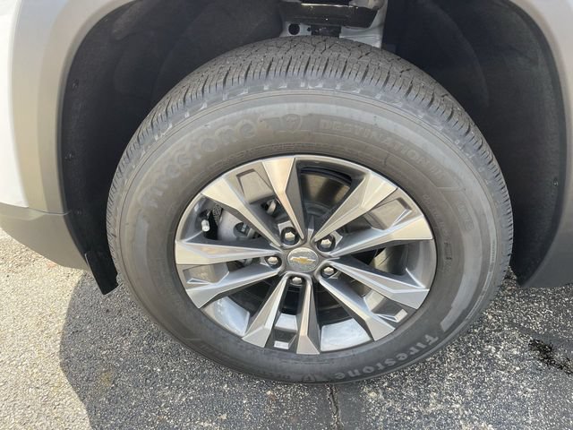 New 2027 Chevrolet Equinox LT w/ LPO, Floor Liner Package FWD image 10