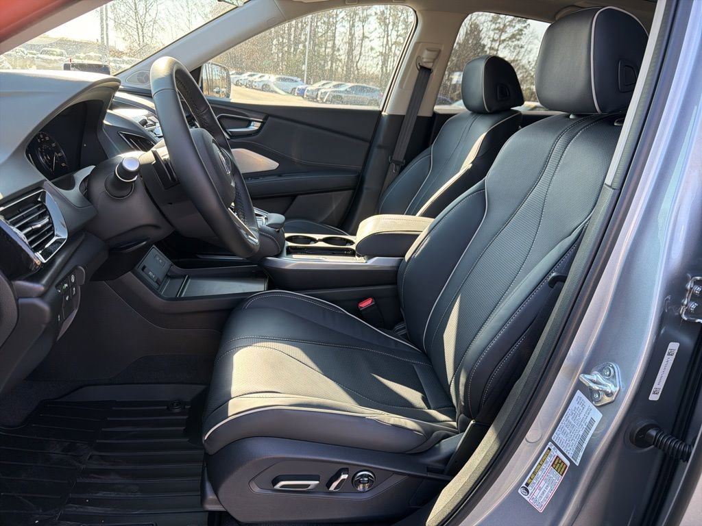 New 2026 Acura RDX SH-AWD image 13
