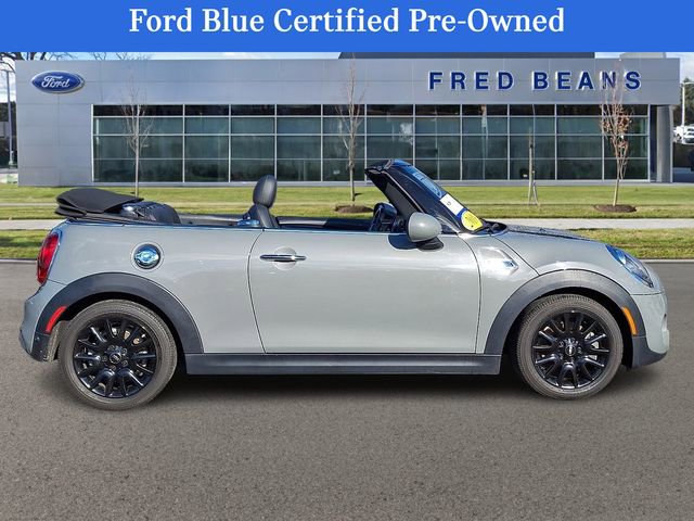 Used 2019 MINI Cooper S w/ Signature Upholstery Package image 9