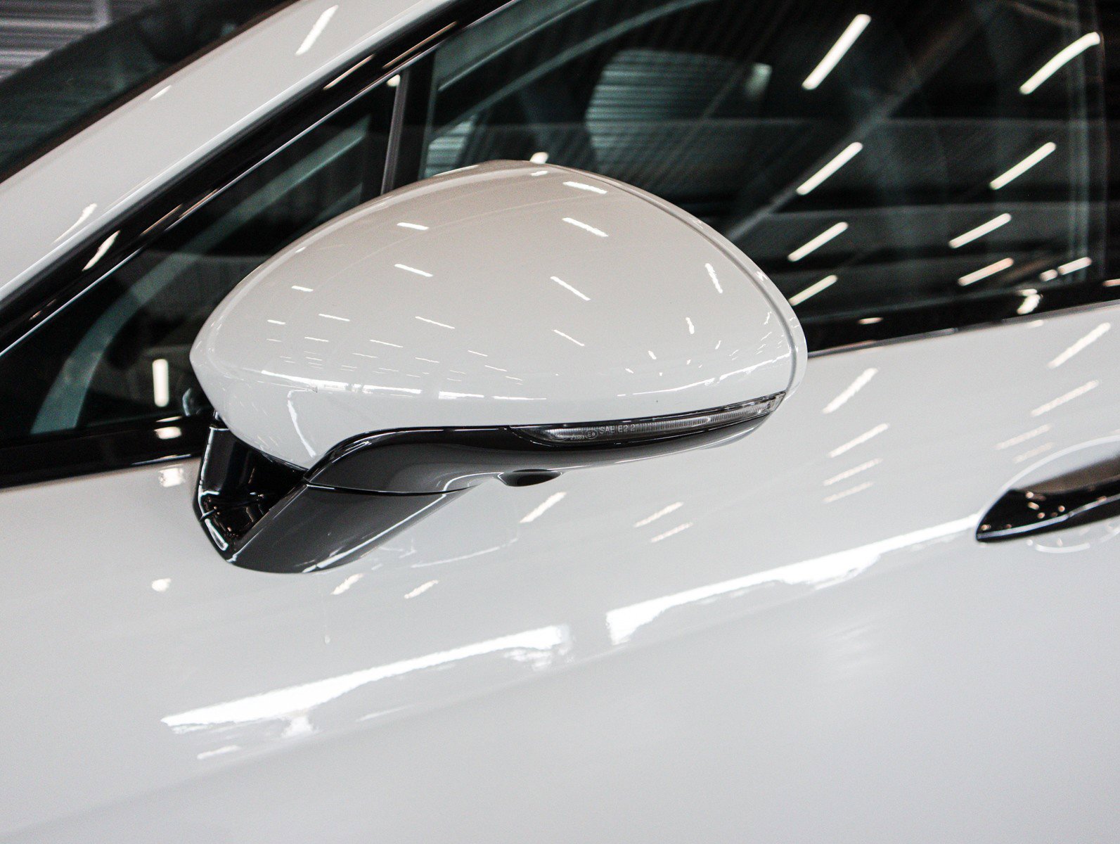 Certified 2023 Porsche Panamera Platinum Edition image 26