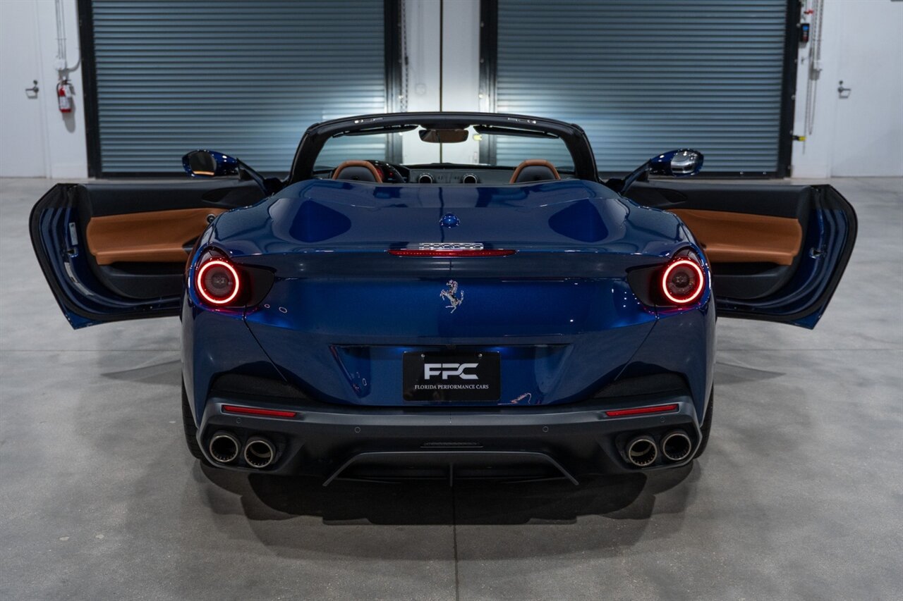 Used 2020 Ferrari Portofino RWD image 39