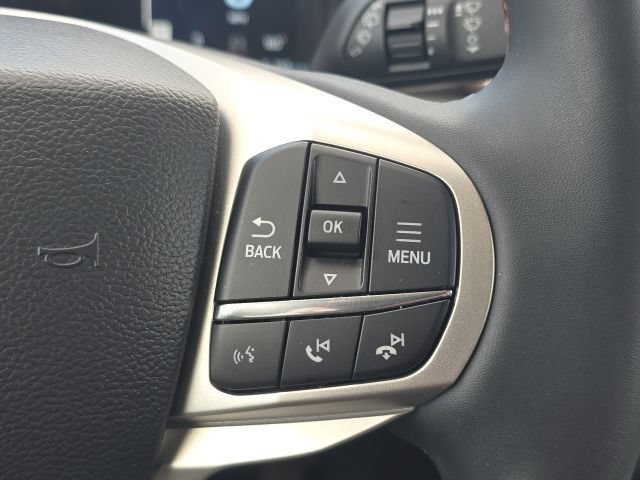 Used 2025 Ford Explorer Active RWD image 40