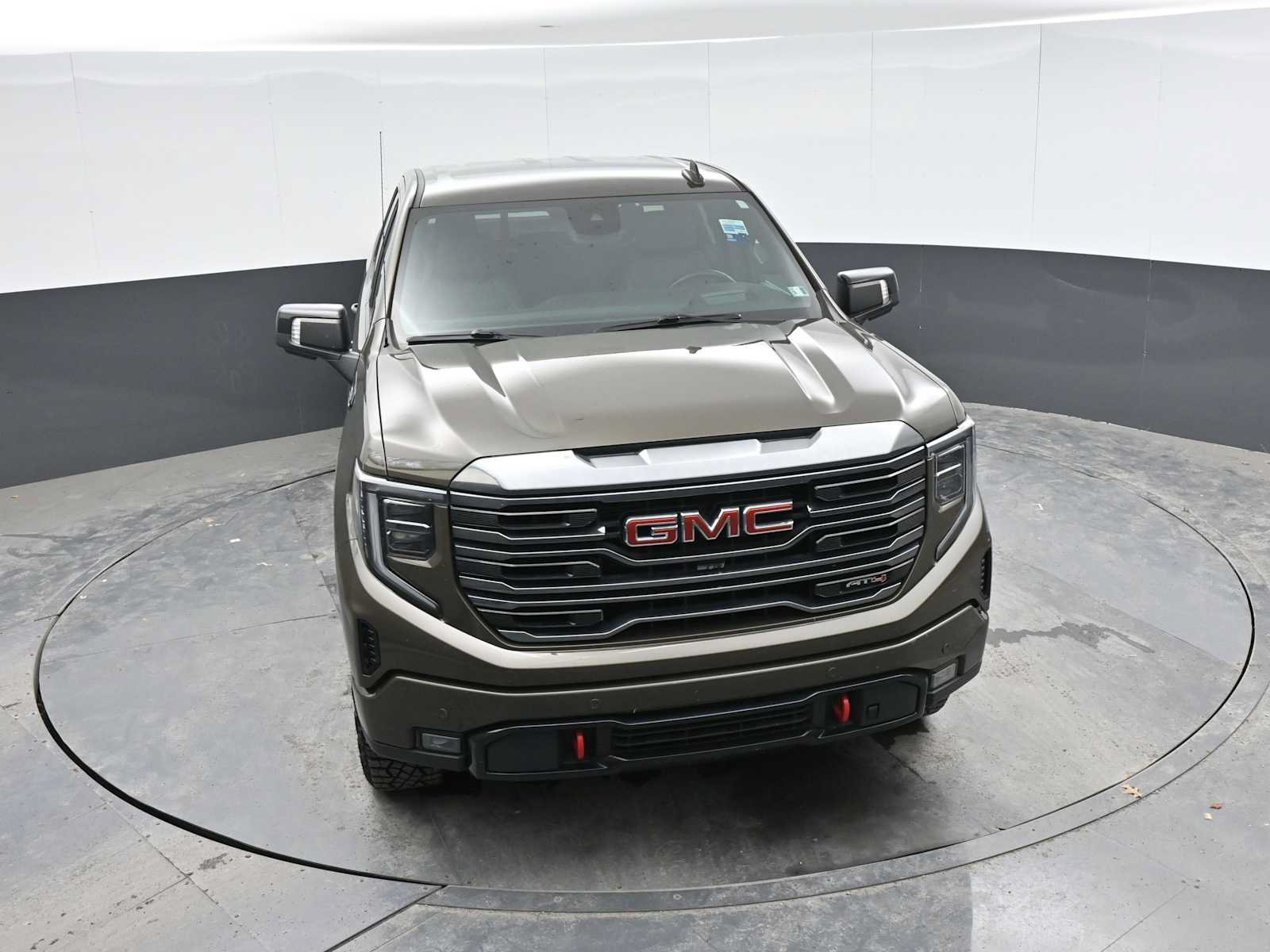Used 2023 GMC Sierra 1500 AT4 w/ AT4 Premium Package AWD/4WD image 32