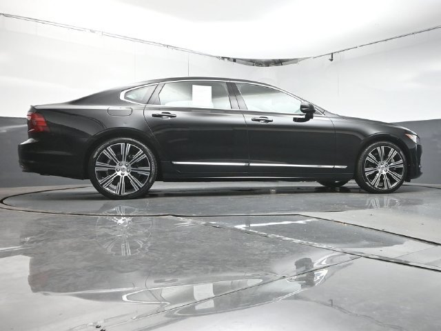 Used 2023 Volvo S90 B6 Plus AWD/4WD image 39