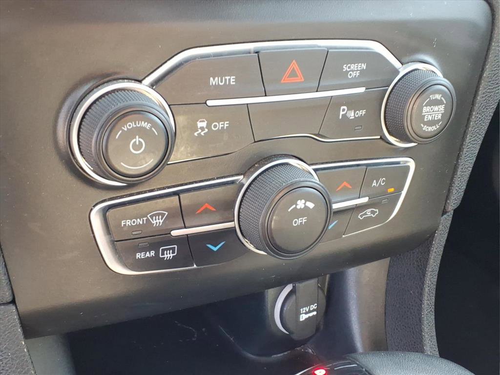 Used 2021 Dodge Charger SXT w/ Leather Interior Group image 13