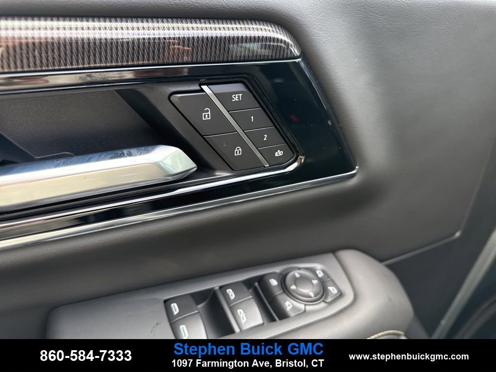 New 2026 GMC Yukon Elevation w/ Elevation Premium Package image 15
