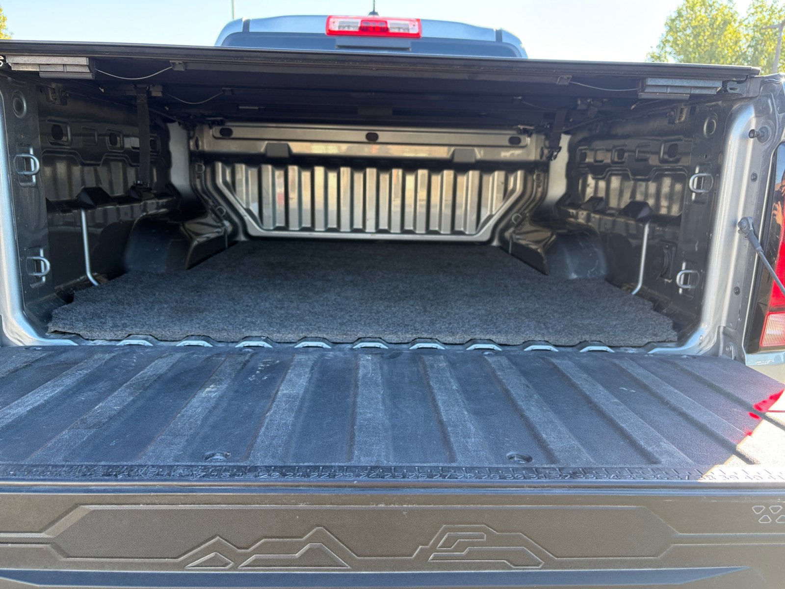 Used 2023 Chevrolet Colorado Z71 w/ Advanced Trailering Package AWD/4WD image 26