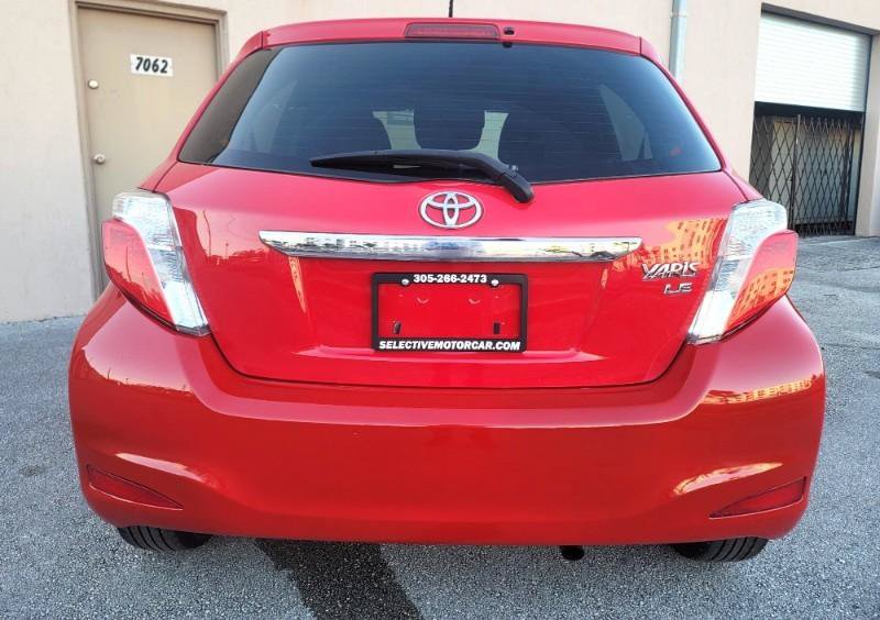 Used 2013 Toyota Yaris LE FWD image 8