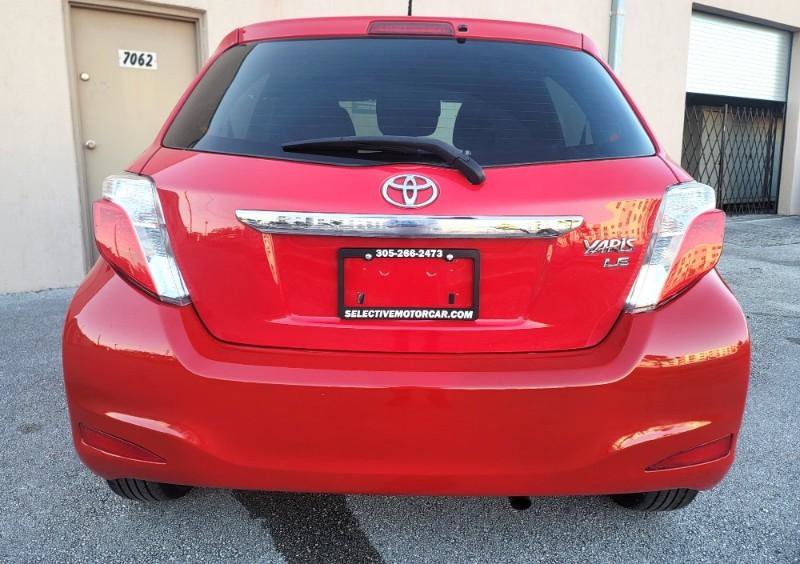 Used 2013 Toyota Yaris LE image 8