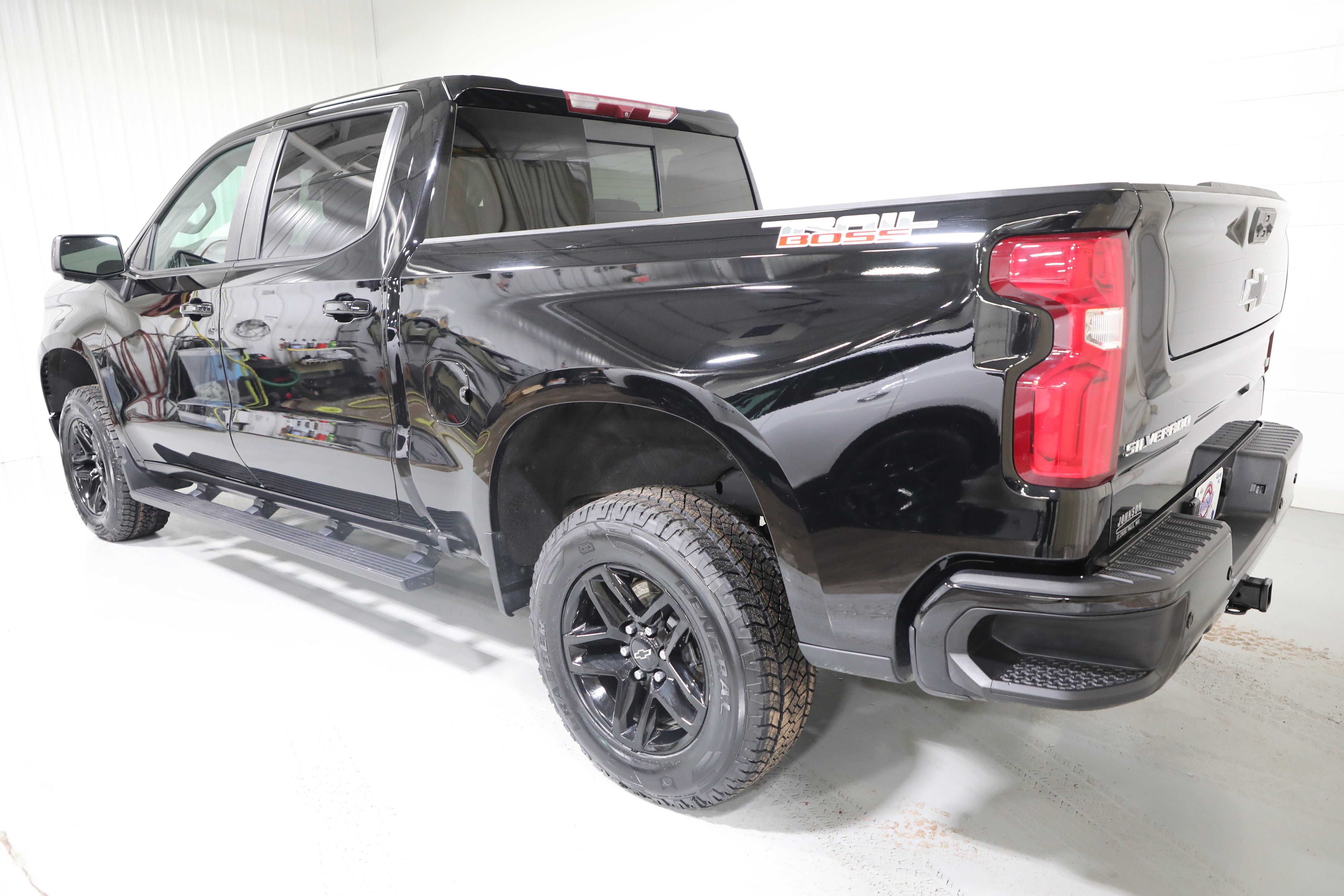 Certified 2023 Chevrolet Silverado 1500 LT Trail Boss w/ Convenience Package II image 16