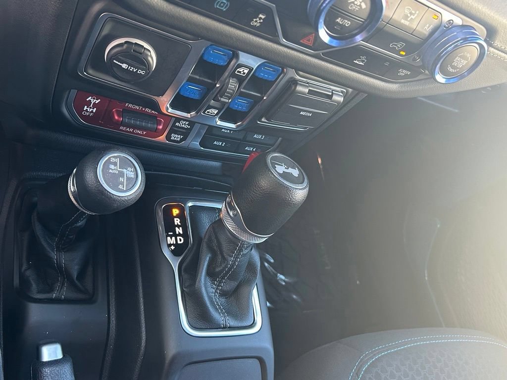Used 2024 Jeep Wrangler Unlimited Rubicon 4xe AWD/4WD image 21